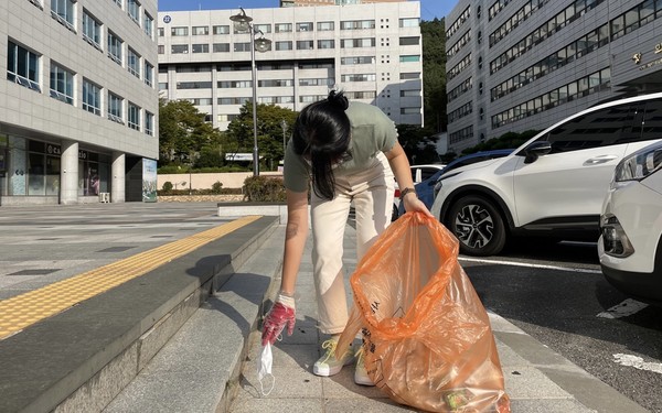 담배꽁초 등 무턱대고 버리는 쓰레기 양심도 버린 실태를 마주하다 1388